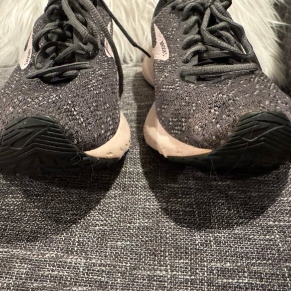 Brooks Launch 7 Running Shoes – Women’s Size 8 – Gray – Excellent Condition - Picture 7 of 8